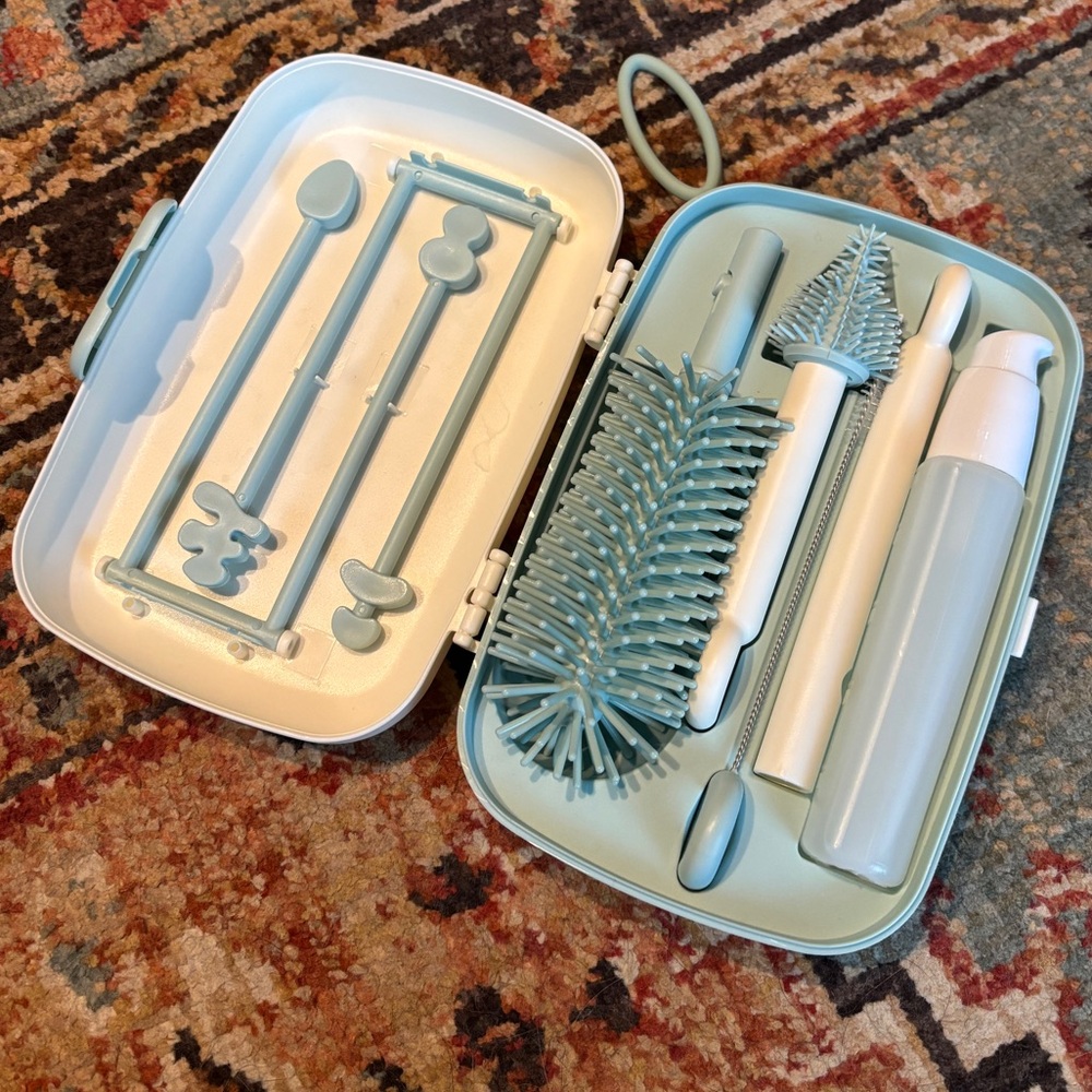 Travel Bottle Cleaning Kit